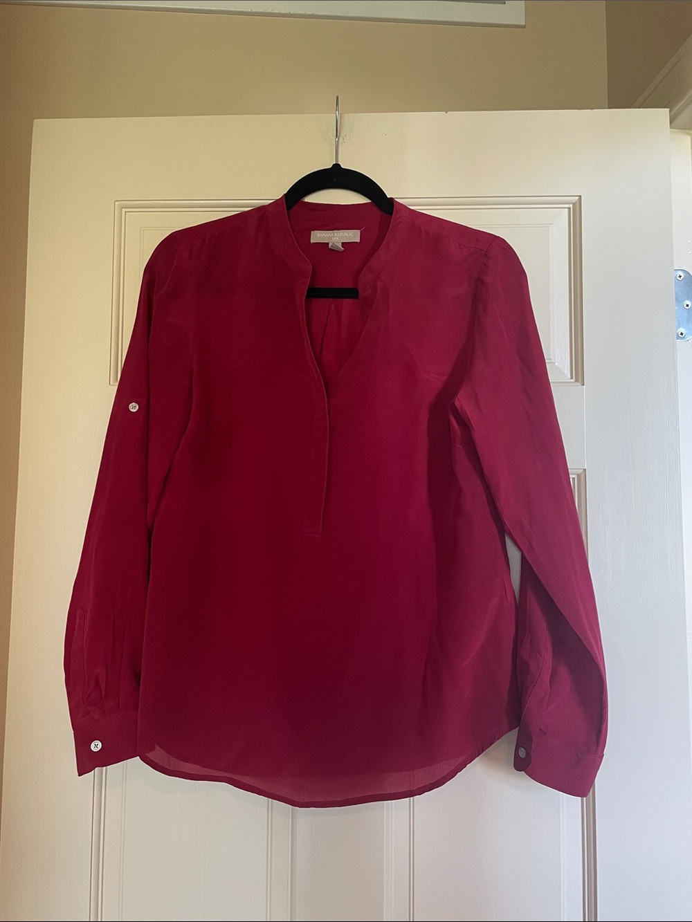 Banana Republic Magenta Split-Neck Long Sleeve Blouse